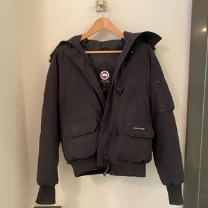 Black Canada Goose Chilliwack bomber size medium